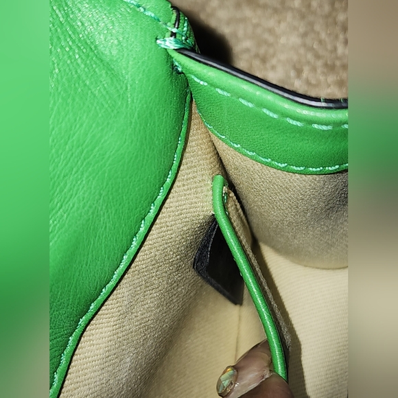 Valentino Garavani Studded Leather Chain Handbag Mini - Picture 11 of 12